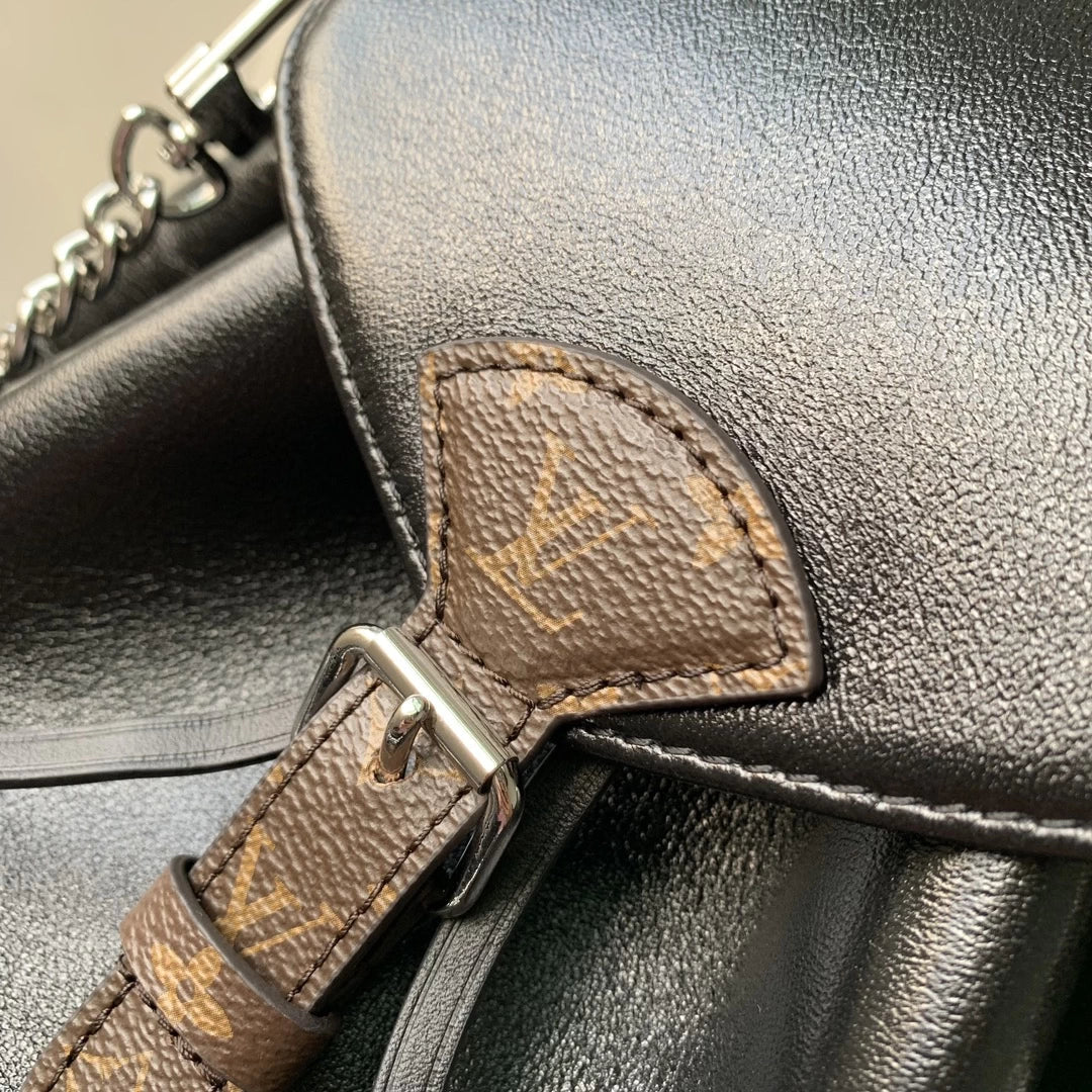 Louis Vuitton Montsouris Vibe PM Bag, M12587 Black Lambskin leather