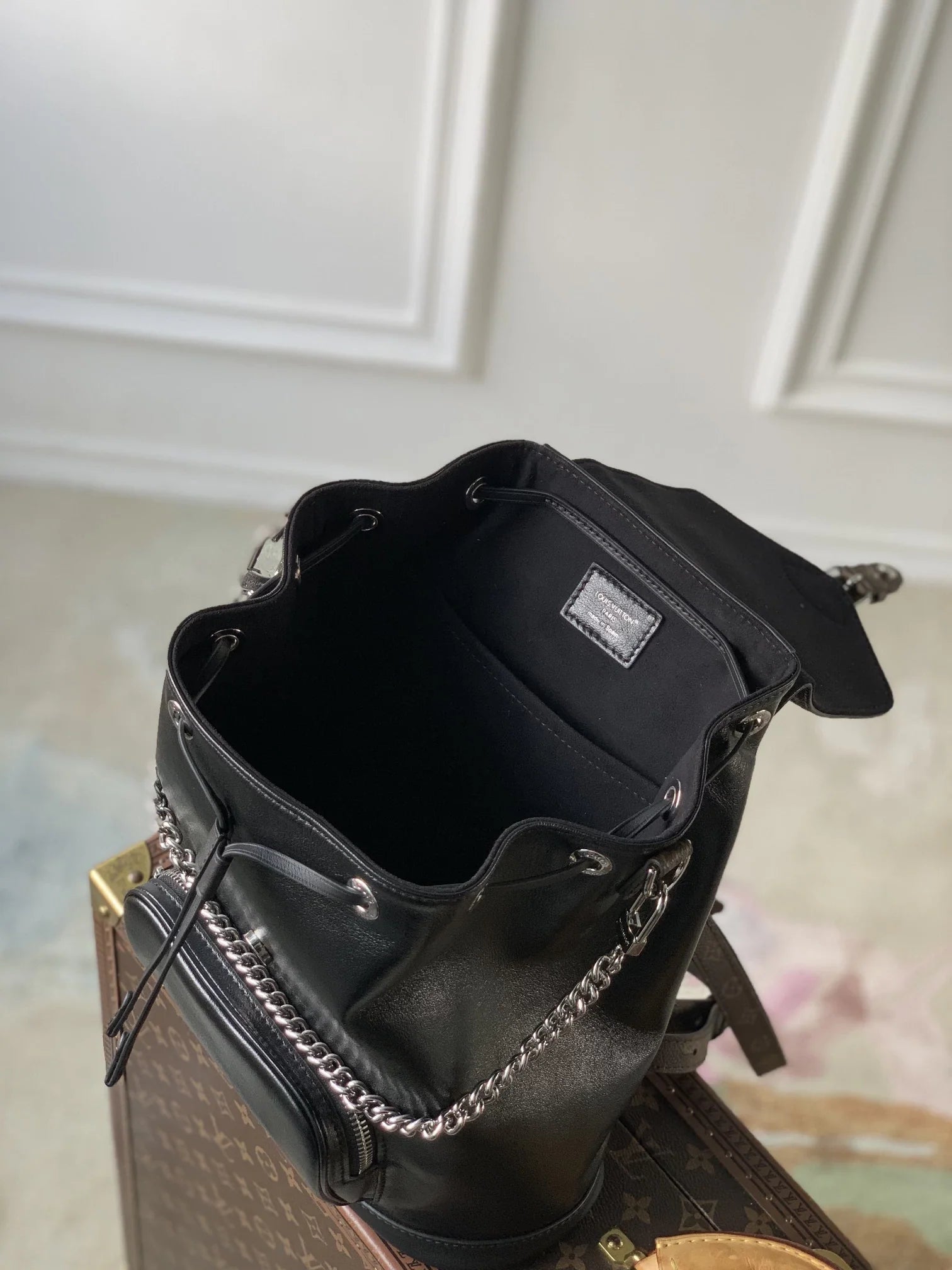 Louis Vuitton Montsouris Vibe PM Bag, M12587 Black Lambskin leather
