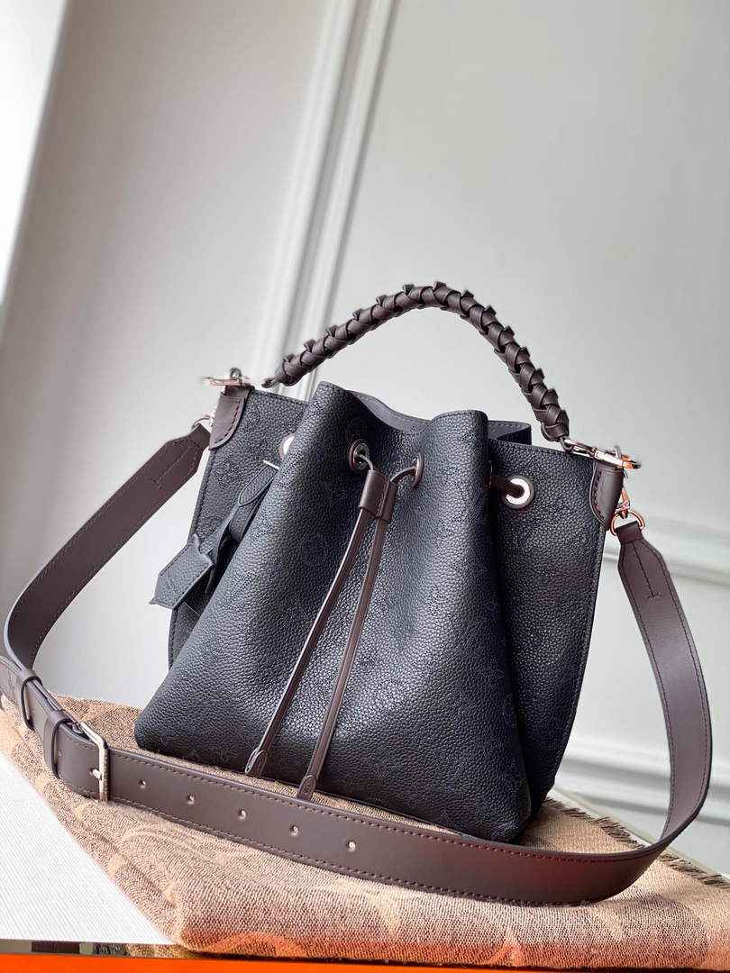 Louis Vuitton Muria Bucket Bag M55800 - Black Leather Handbag