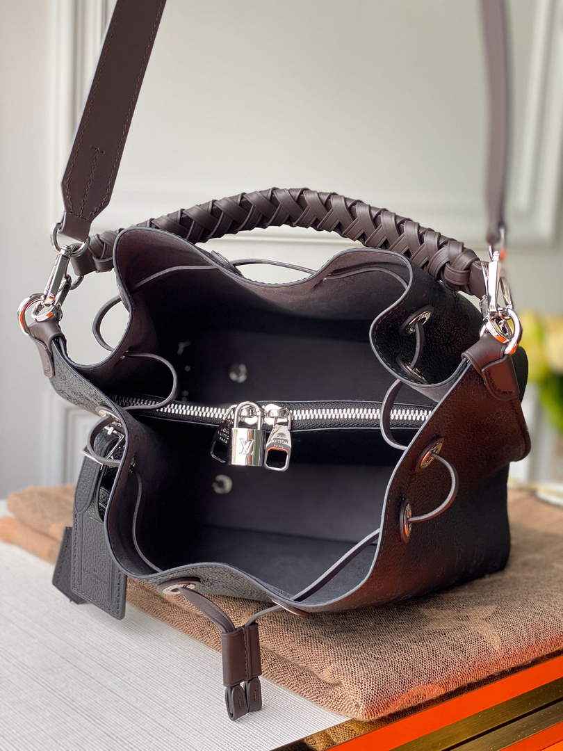 Louis Vuitton Muria Bucket Bag M55800 - Black Leather Handbag