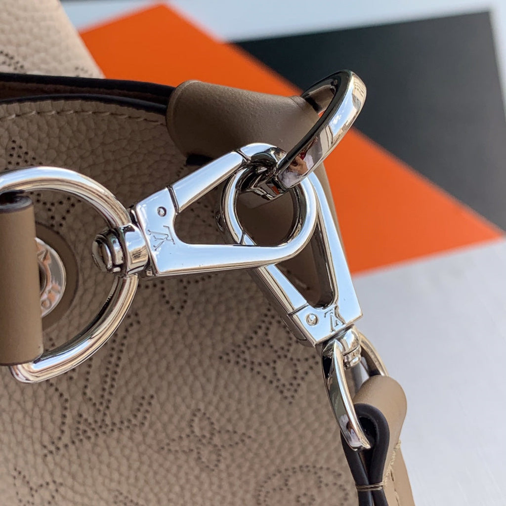 Louis Vuitton Muria Bucket Bag M55799 - Gray Leather Handbag
