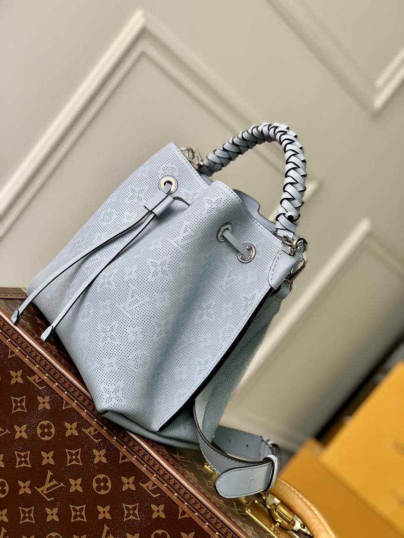 Louis Vuitton Muria Bucket Bag M21006 - Blue Leather Handbag