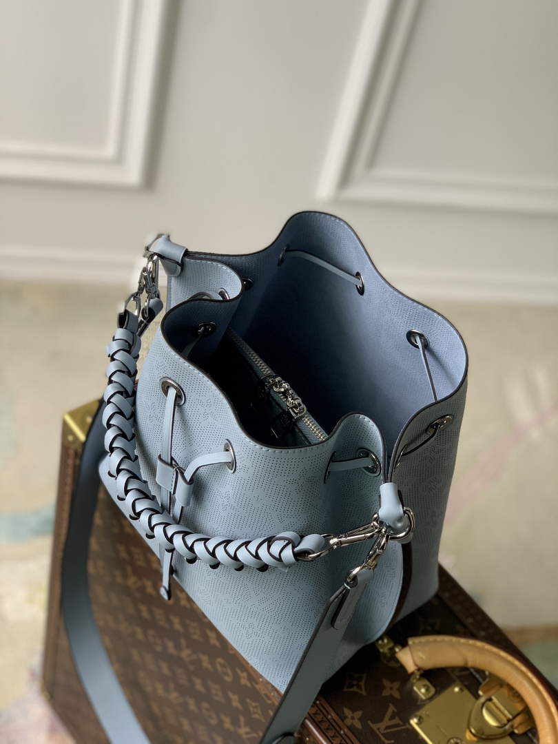 Louis Vuitton Muria Bucket Bag M21006 - Blue Leather Handbag
