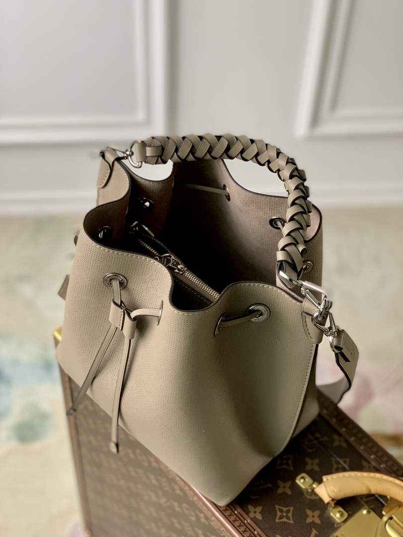Louis Vuitton Muria Bucket Bag M21006 - Apricot Leather Handbag
