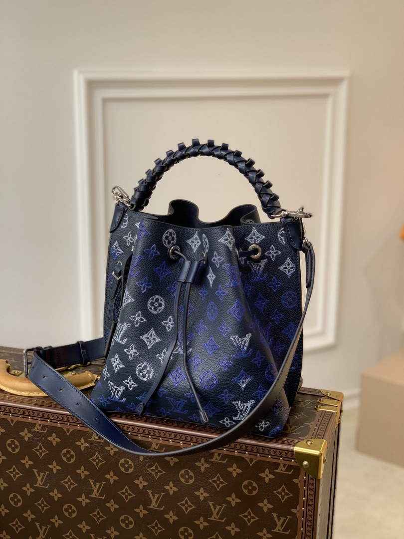 Louis Vuitton Muria Bucket Bag M59554 - Blue Leather Handbag