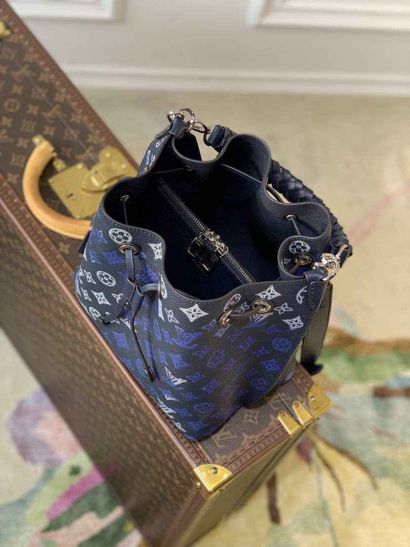 Louis Vuitton Muria Bucket Bag M59554 - Blue Leather Handbag