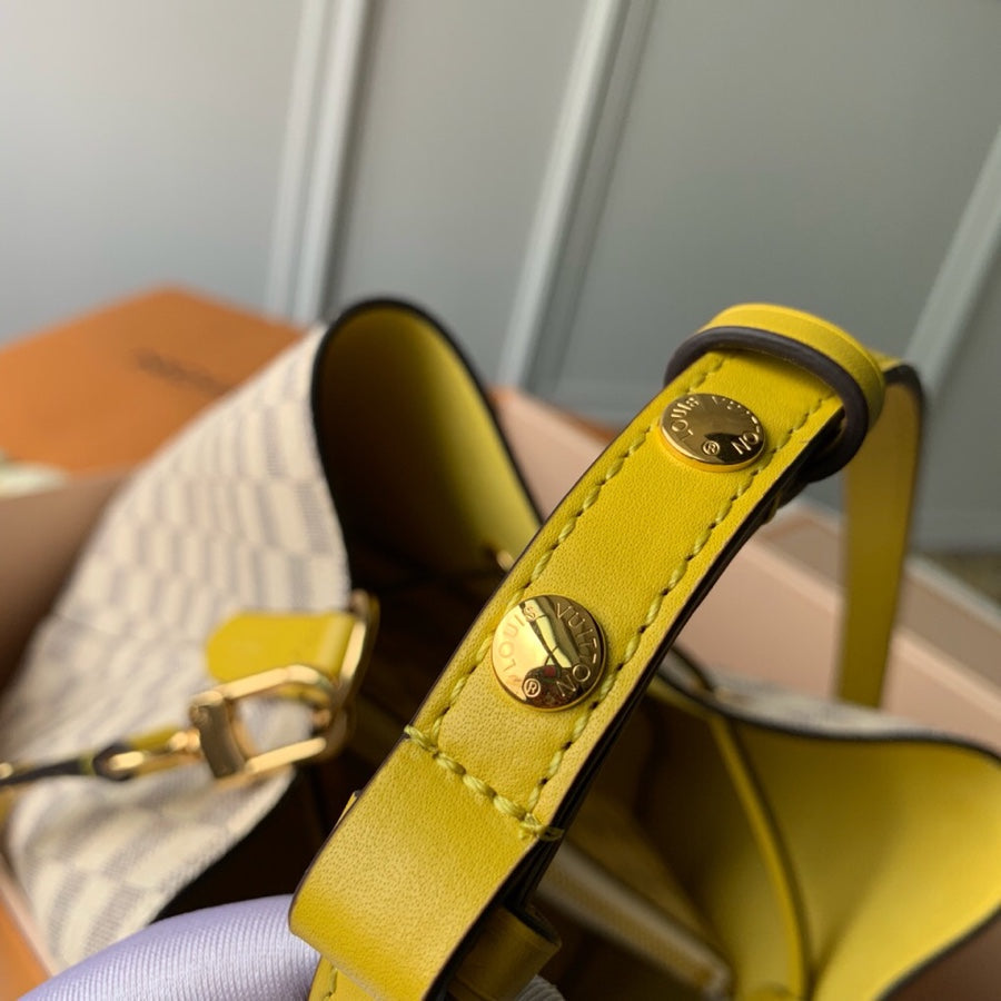 Louis Vuitton N40151 NéoNoé MM Bucket Bag Damier Azur Canvas - 26 x 26 x 17.5 cm / Damier Azur Canvas Yellow - View 7