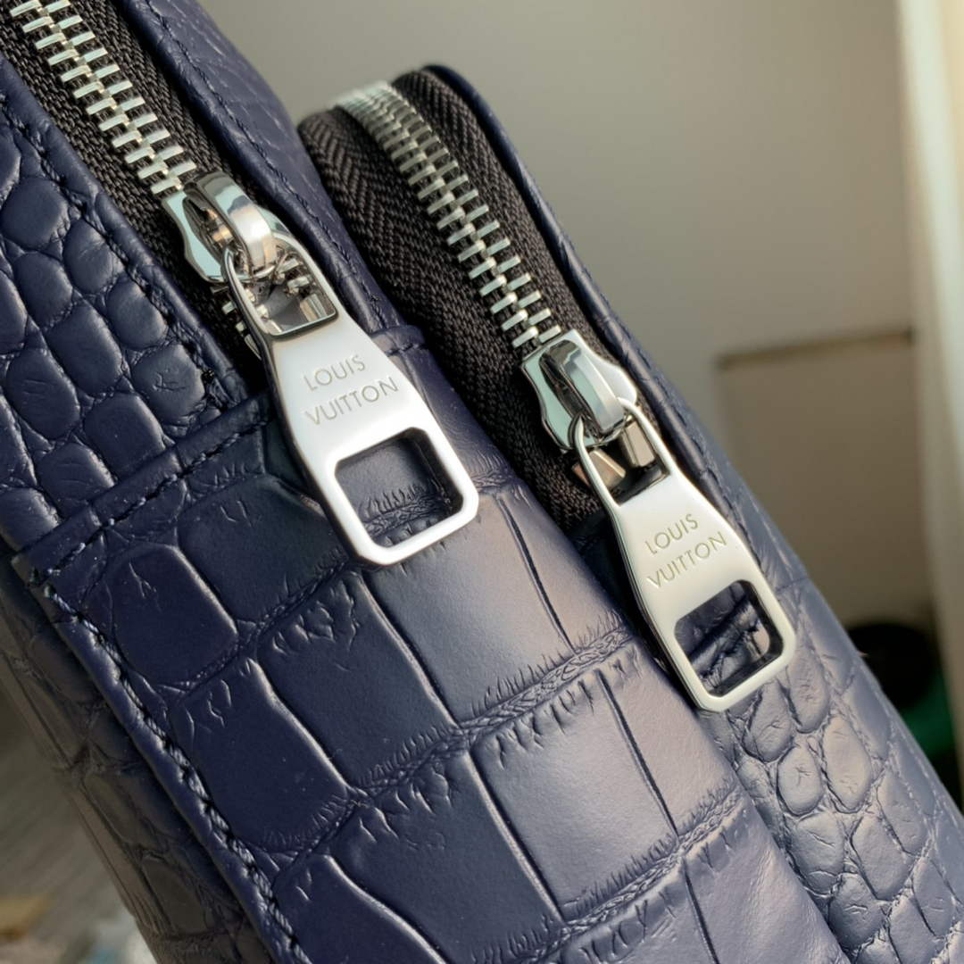 Louis Vuitton N41720 Avenue Sling Bag Damier Leather Blue