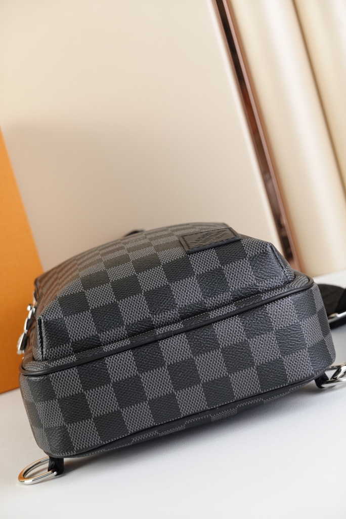 Louis Vuitton N45302 Avenue Slingbag Damier Graphite coated canvas