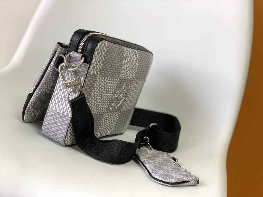 Louis Vuitton N50027 Trio Messenger Damier Graphite Canvas