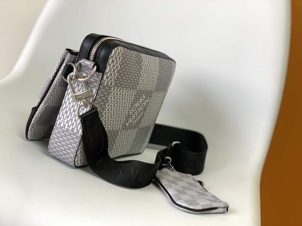 Louis Vuitton N50027 Trio Messenger Damier Graphite Canvas