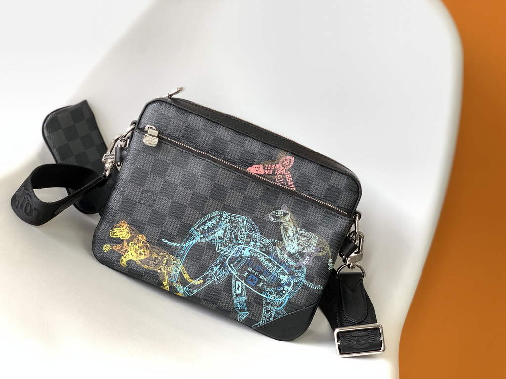 Louis Vuitton N58040 Trio Messenger Damier Graphite canvas