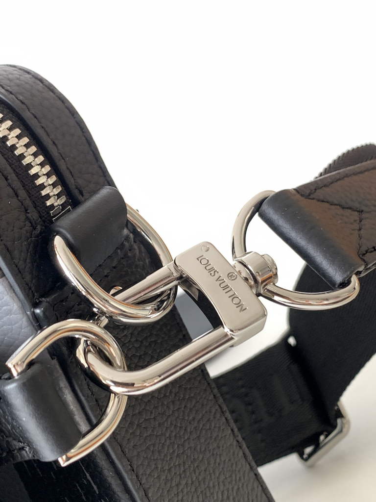 Louis Vuitton N80401 Trio Messenger Damier Graphite Canvas
