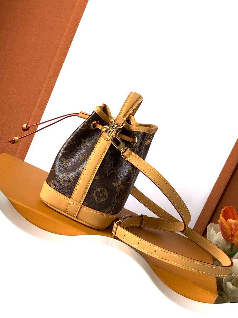 Louis Vuitton Nano Noé Bag M81266 Monogram canvas