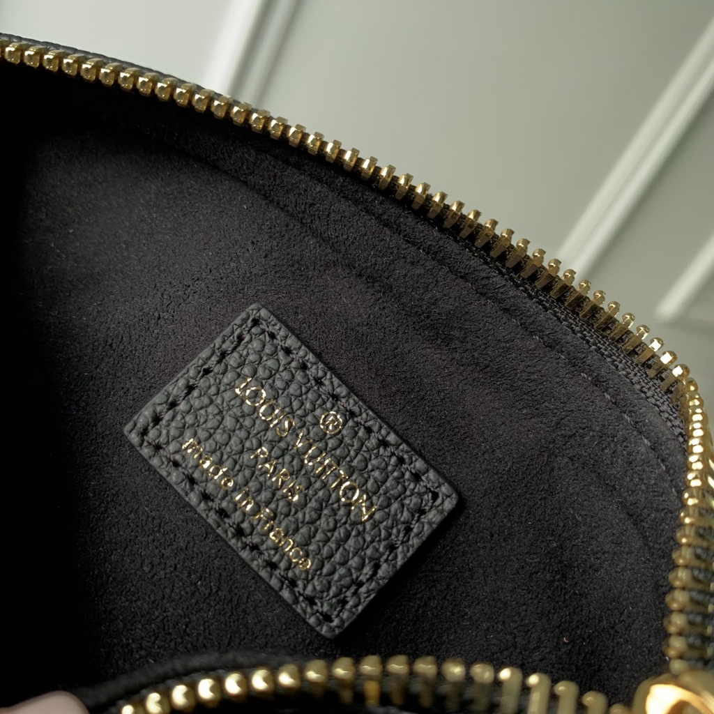 Louis Vuitton Nano Speedy Bag M82450 Black Leather