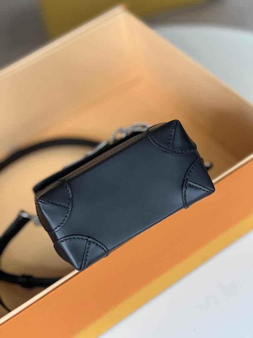 Louis Vuitton Nano Steamer M82774 Monogram canvas