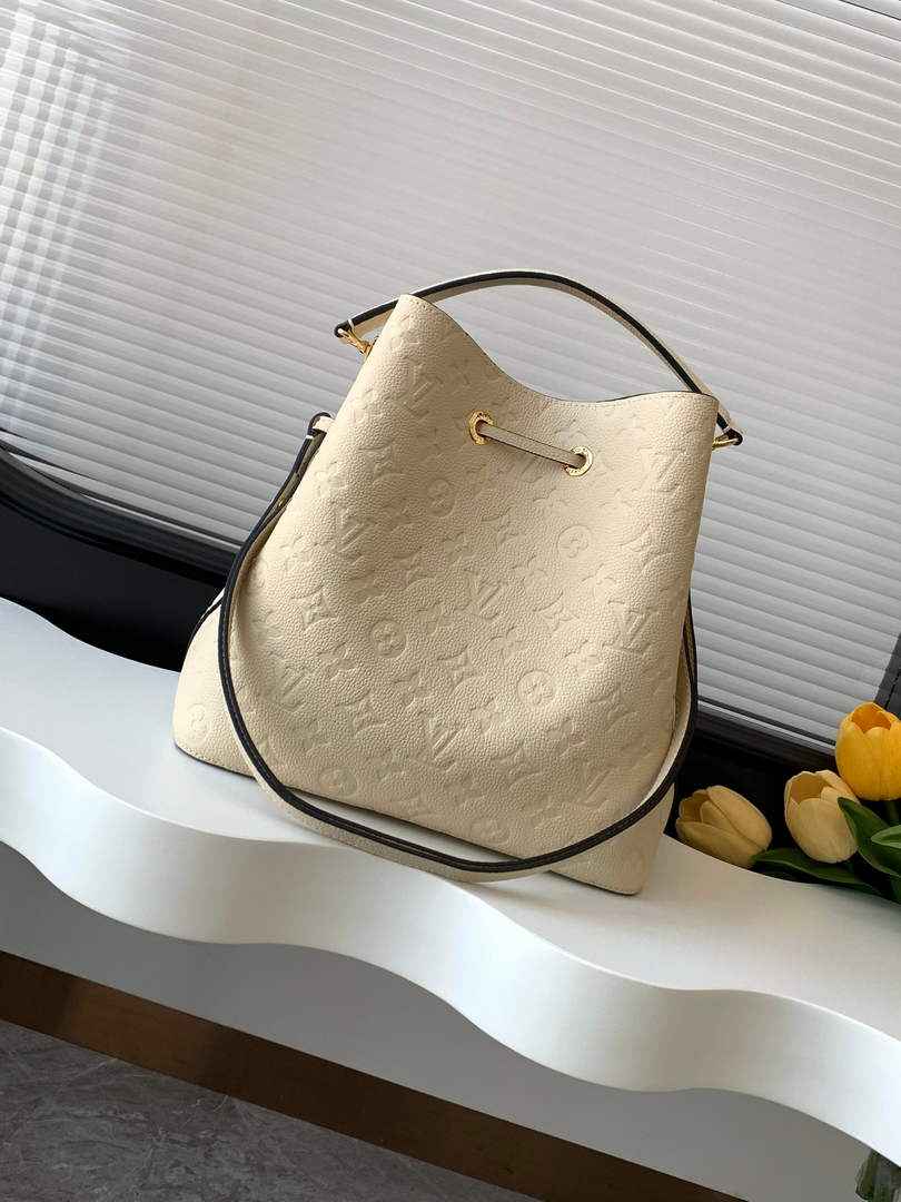 Louis Vuitton NéoNoé MM Bucket Bag Monogram Leather Beige - M46526