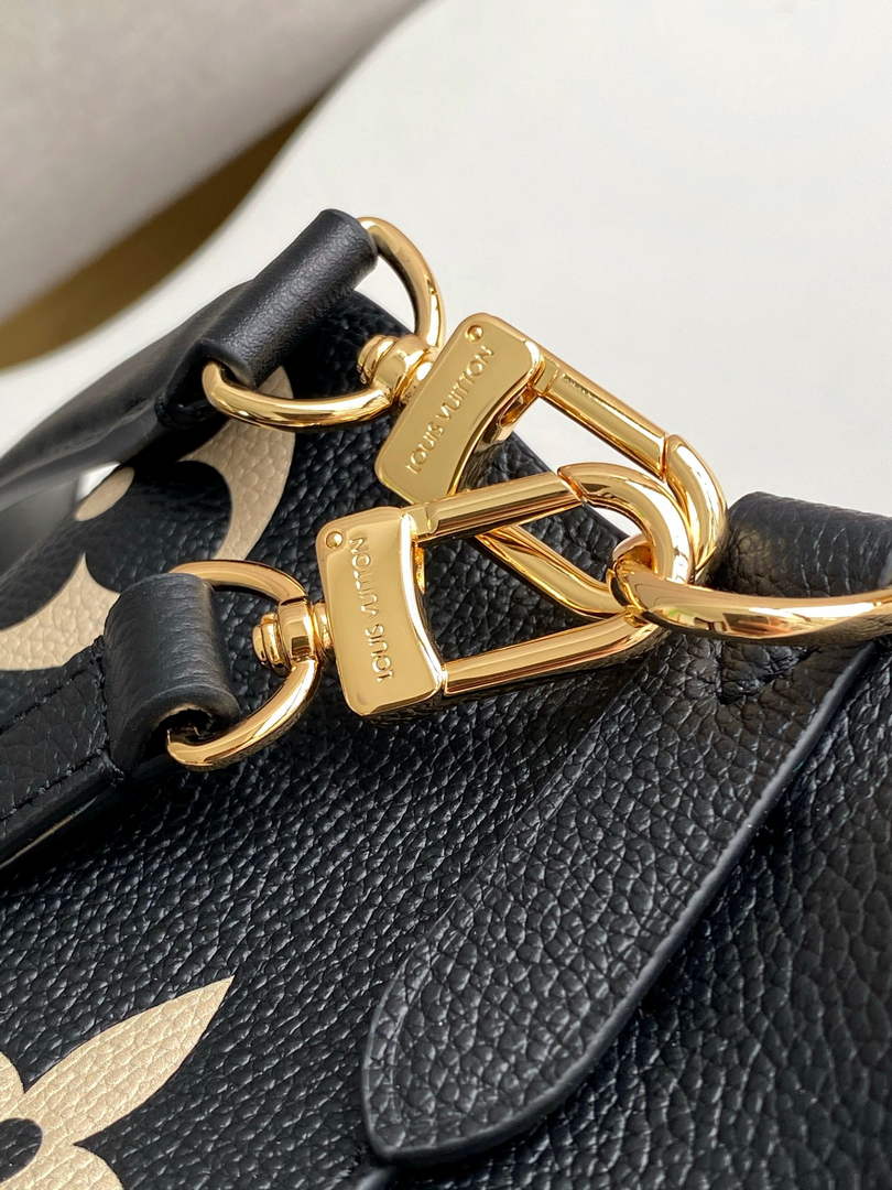 Louis Vuitton NéoNoé MM Bucket Bag Black Cowhide Leather - M45497