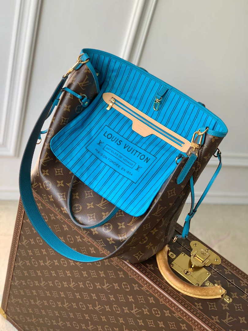 Louis Vuitton Neverfull Bandoulière Inside Out MM Bag M13753