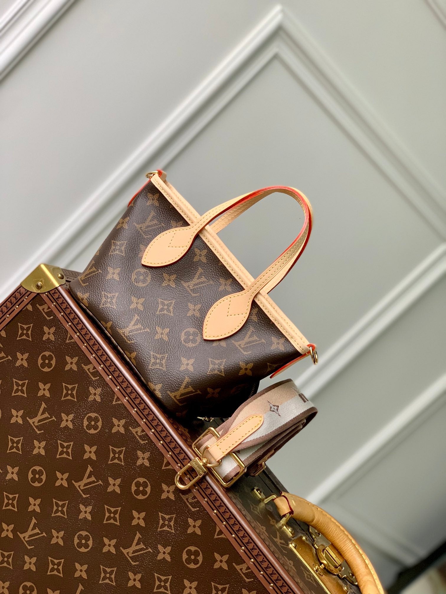 Louis Vuitton Neverfull BB M46705