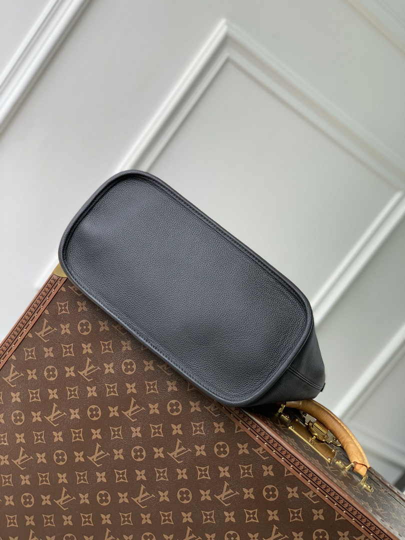 Louis Vuitton Neverfull Inside Out MM Bag M11946