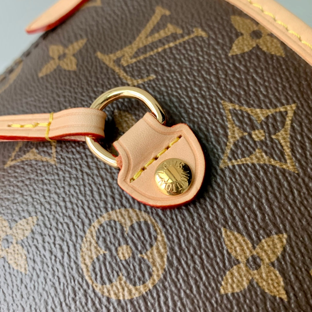 Louis Vuitton Neverfull Bandoulière Inside Out MM Bag M12096