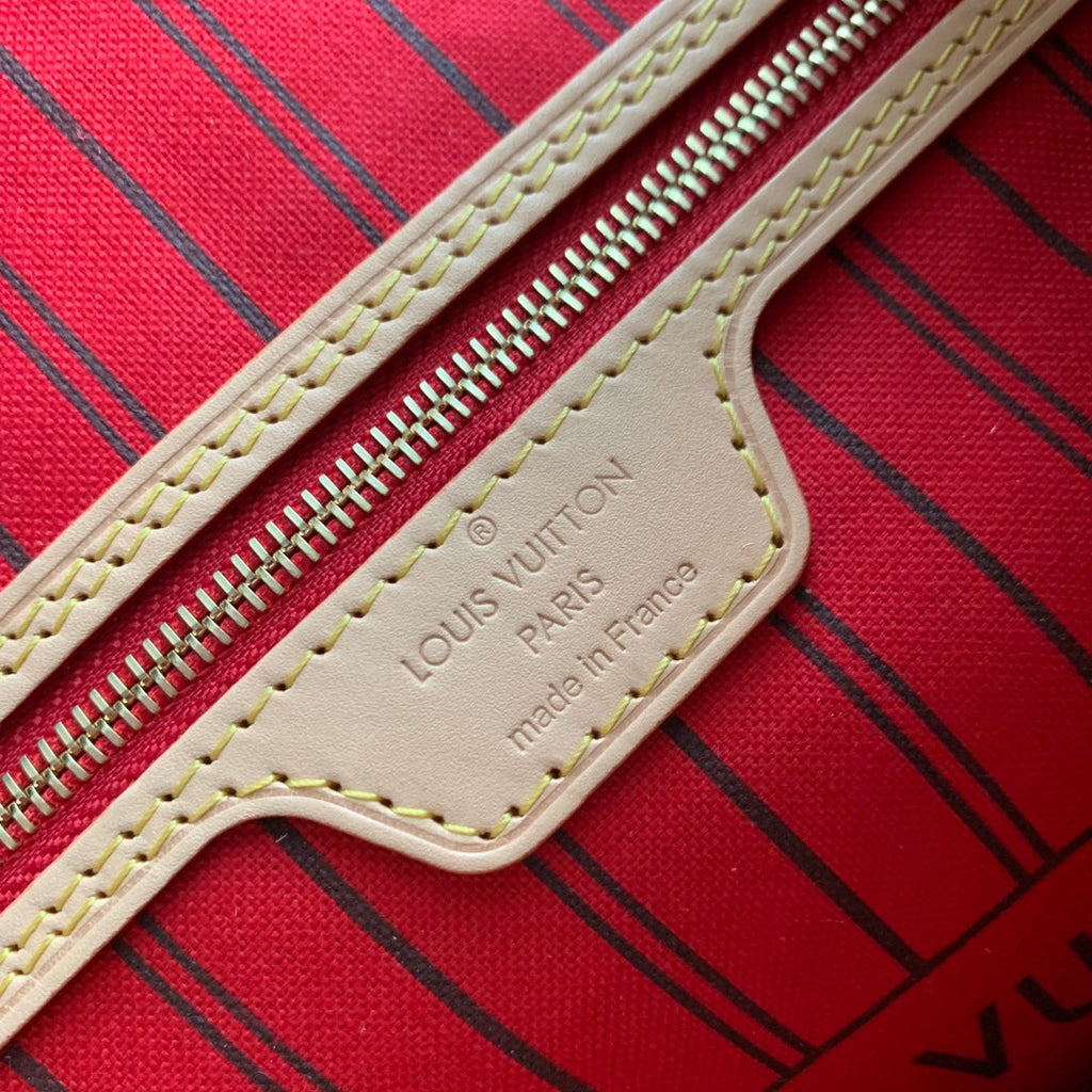 Louis Vuitton Neverfull Bandoulière Inside Out MM Bag M12096