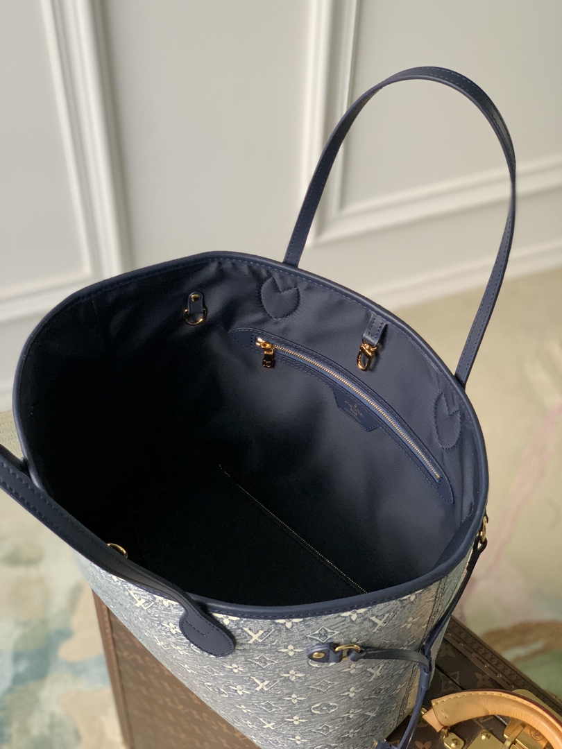 Louis Vuitton Neverfull MM Bag M22921 Blue Monoglam canvas