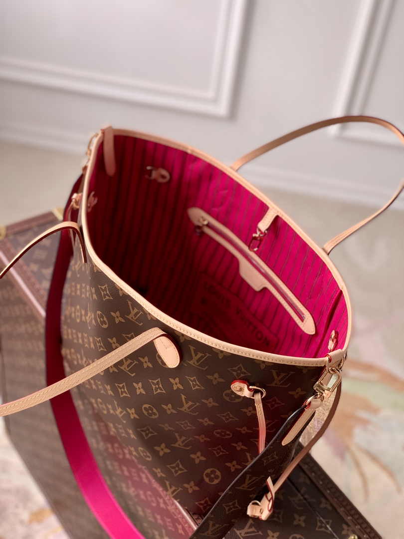 Louis Vuitton Neverfull Bandoulière Inside Out MM Bag M12257