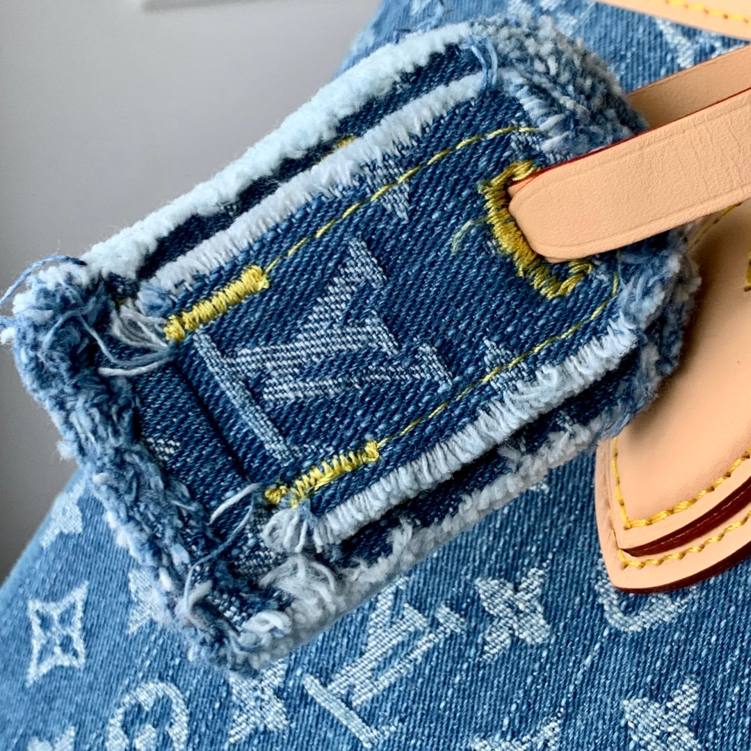 Louis Vuitton Neverfull MM Bag M13192 Denim Blue