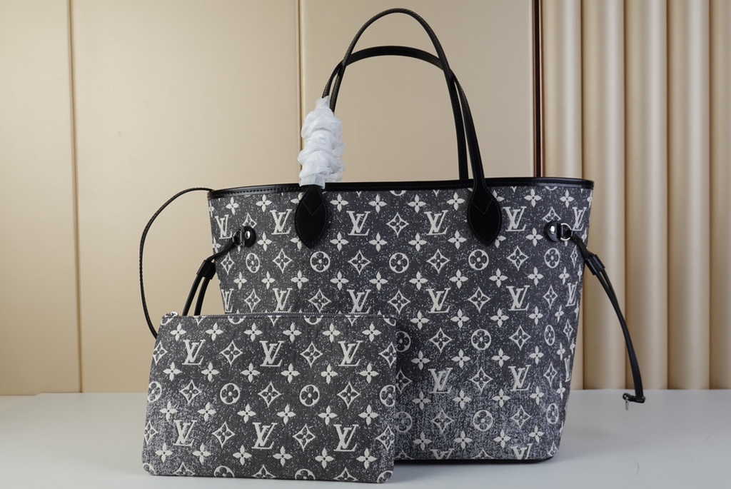 Louis Vuitton Neverfull MM Bag M21465 Gray Monogram Jacquard Denim