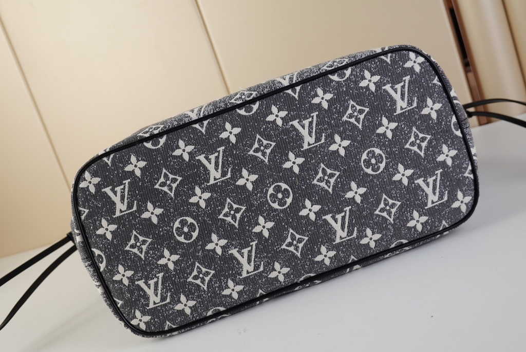 Louis Vuitton Neverfull MM Bag M21465 Gray Monogram Jacquard Denim
