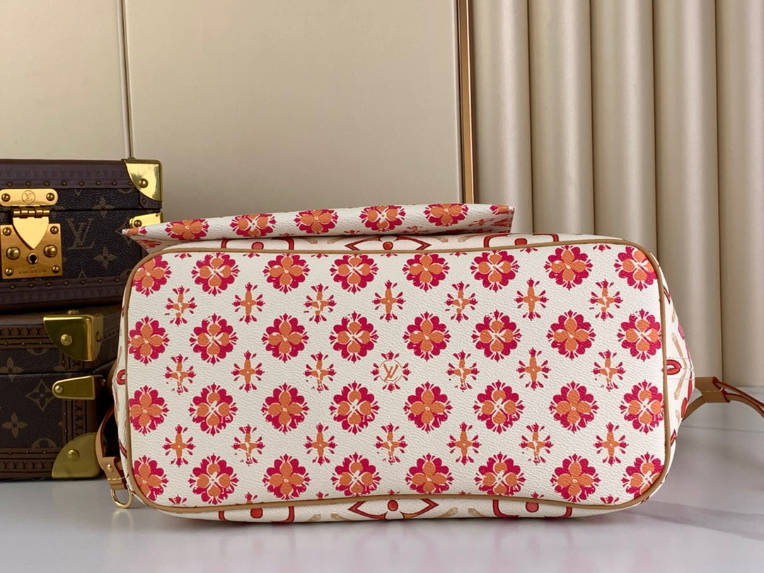 Louis Vuitton Neverfull MM Bag M25317