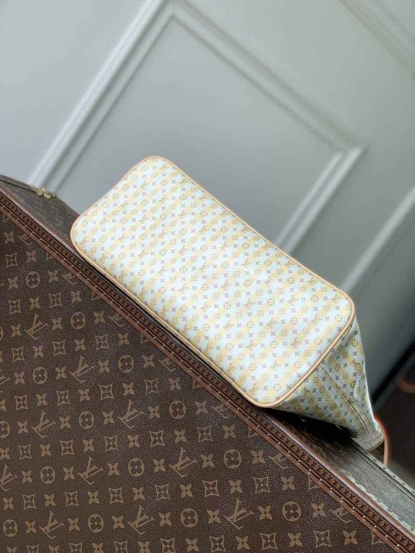 Louis Vuitton Neverfull MM Bag, M28457 Banana Coated Canvas