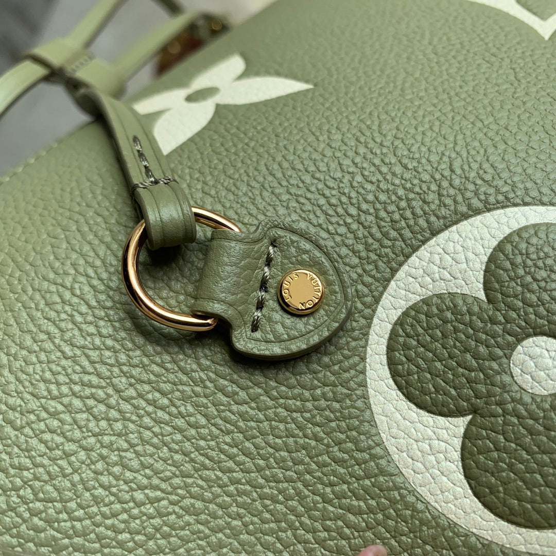 Louis Vuitton Neverfull MM Bag M46649 Green Leather
