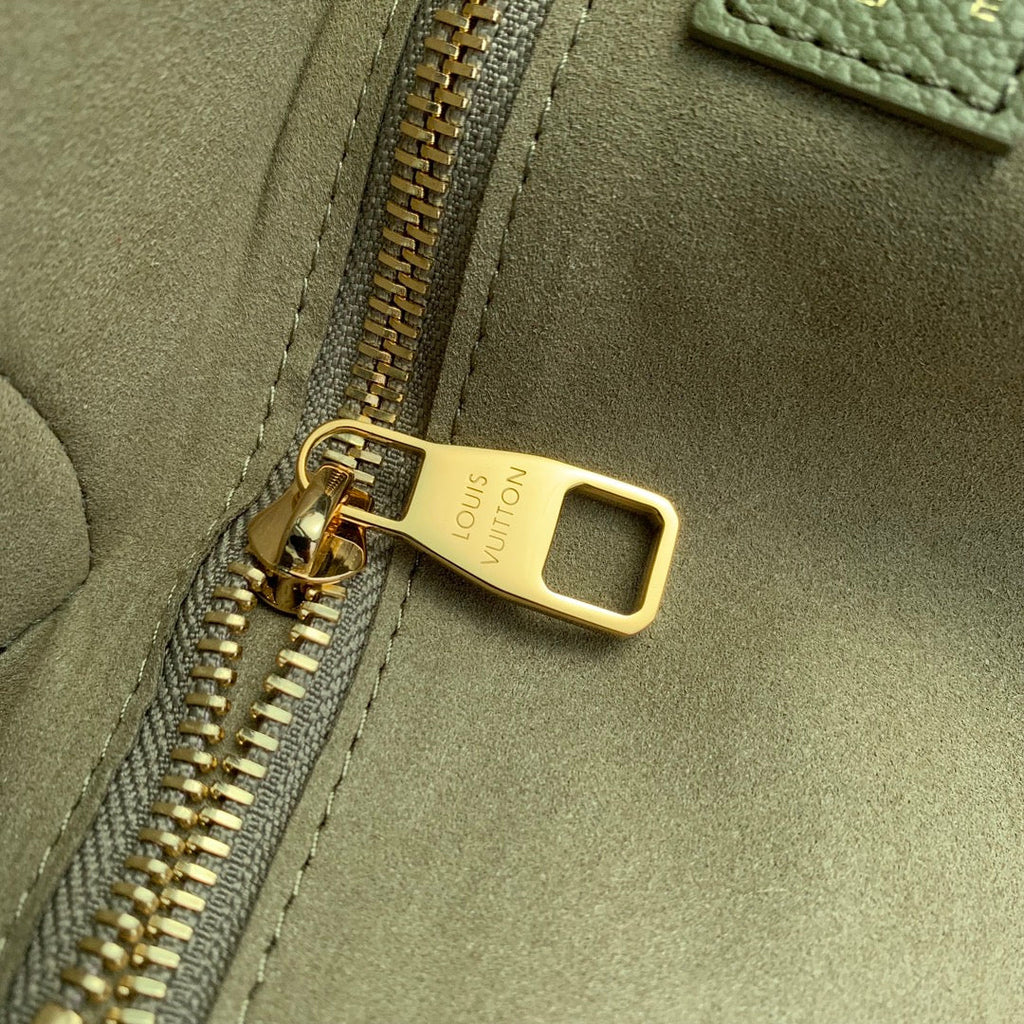 Louis Vuitton Neverfull MM Bag M46649 Green Leather