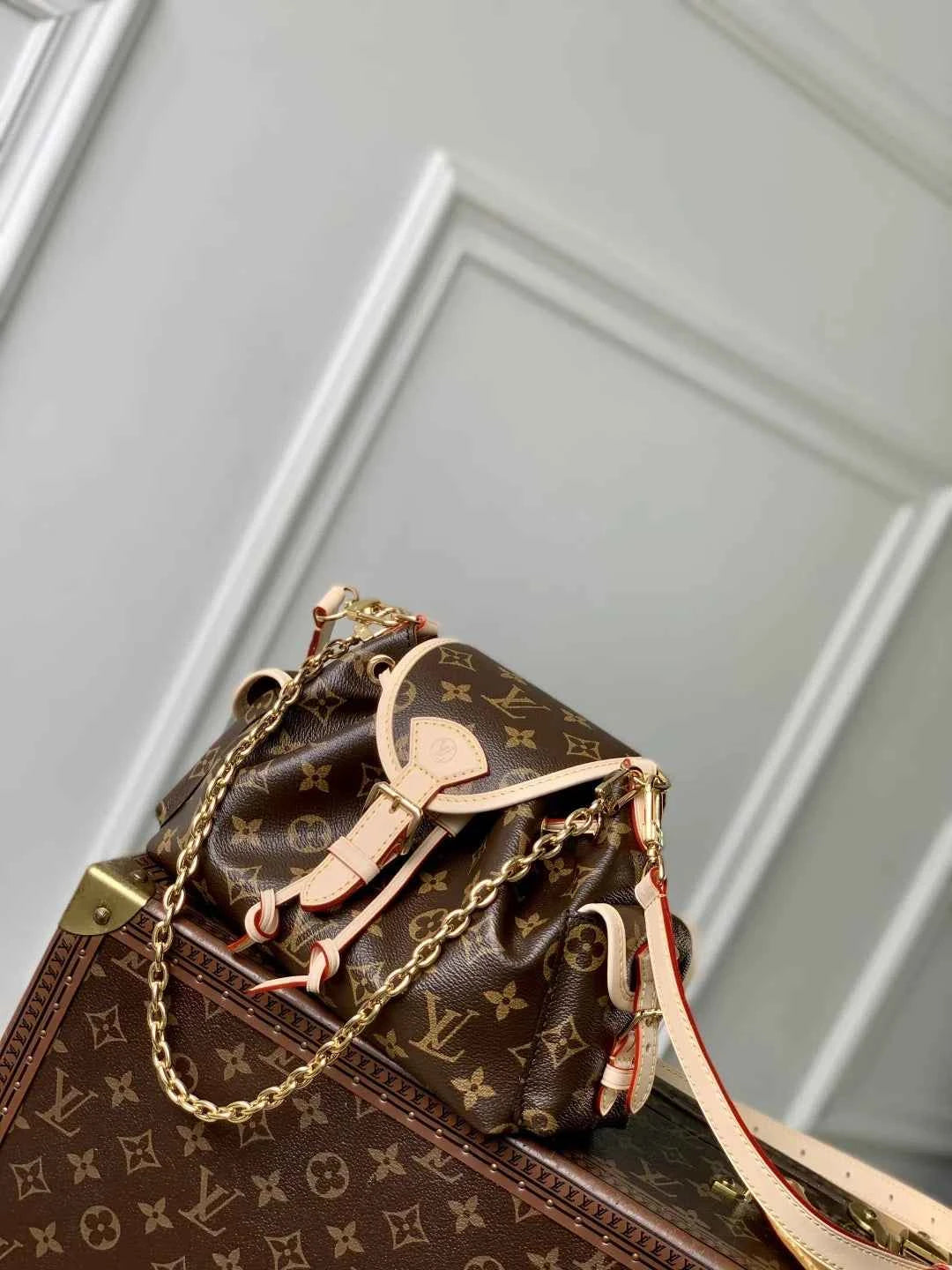 Louis Vuitton Odyssée Bag Monogram M25085