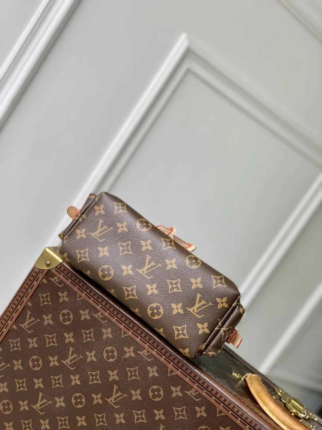 Louis Vuitton Odyssée Bag Monogram M25085