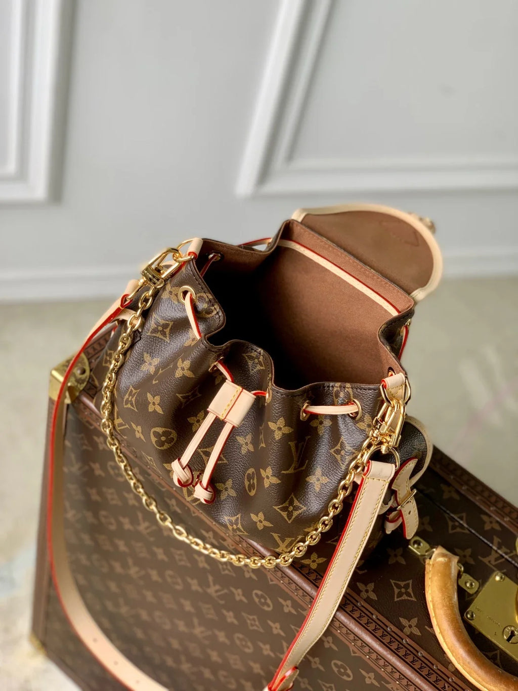 Louis Vuitton Odyssée Bag Monogram M25085