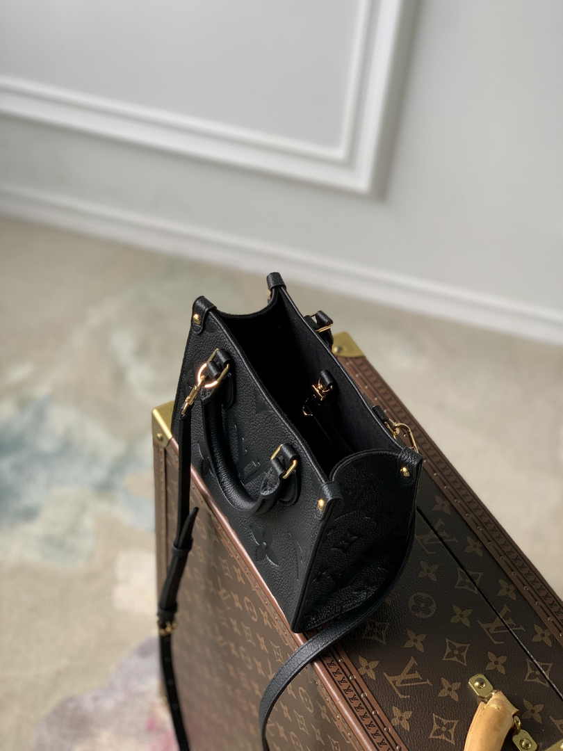 Louis Vuitton OnTheGo BB Bag M46993 Black Leather - Default Title - View 5