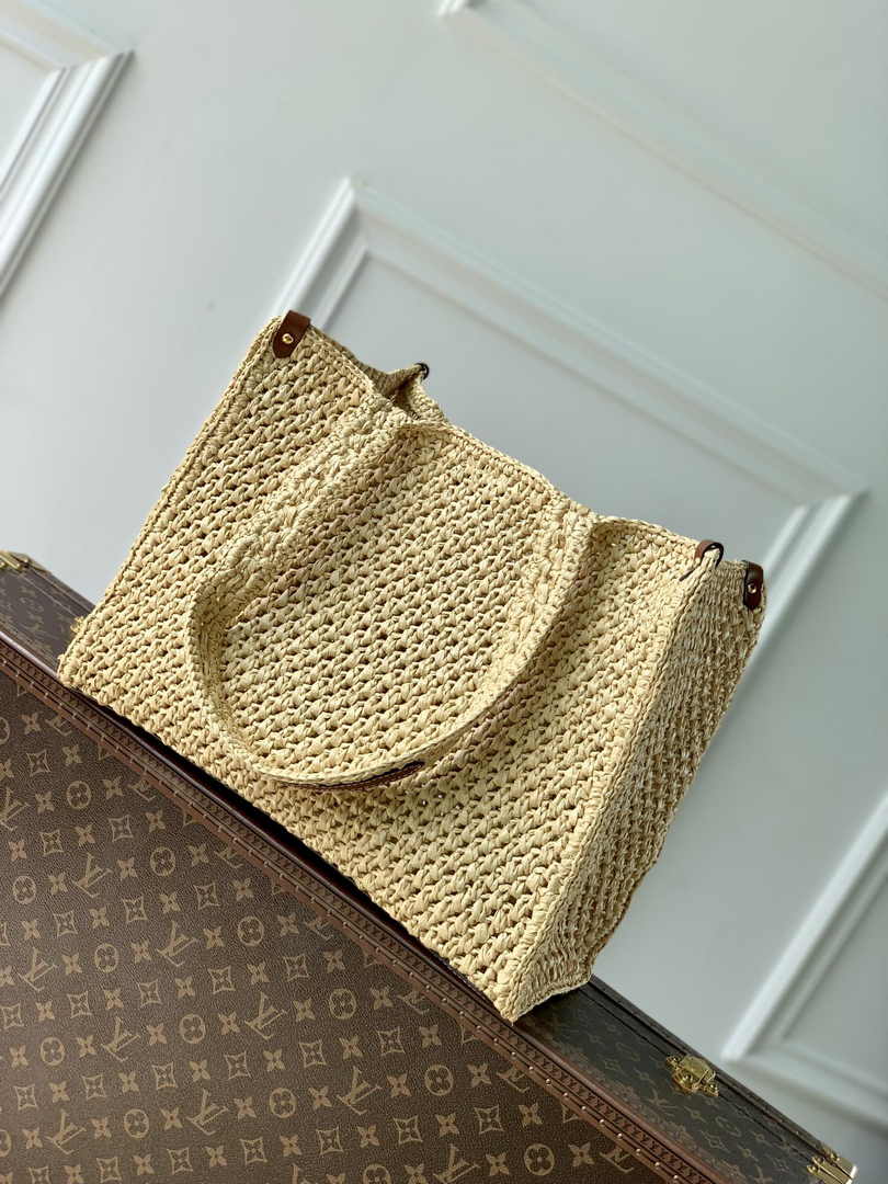 Louis Vuitton OnTheGo MM Bag M24723 - Default Title - View 3