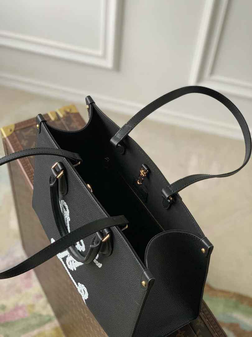 Louis Vuitton OnTheGo MM Bag M24834 - Default Title - View 5