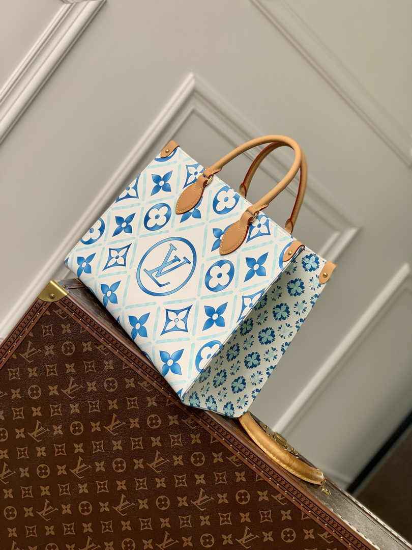 Louis Vuitton OnTheGo MM Bag M11262 - Default Title - View 2