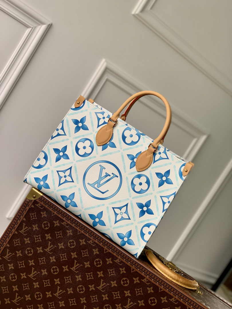 Louis Vuitton OnTheGo MM Bag M11262 - Default Title - View 3