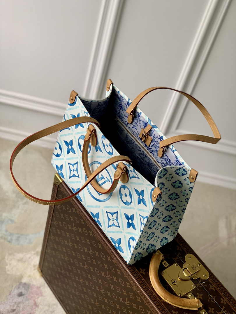 Louis Vuitton OnTheGo MM Bag M11262 - Default Title - View 5