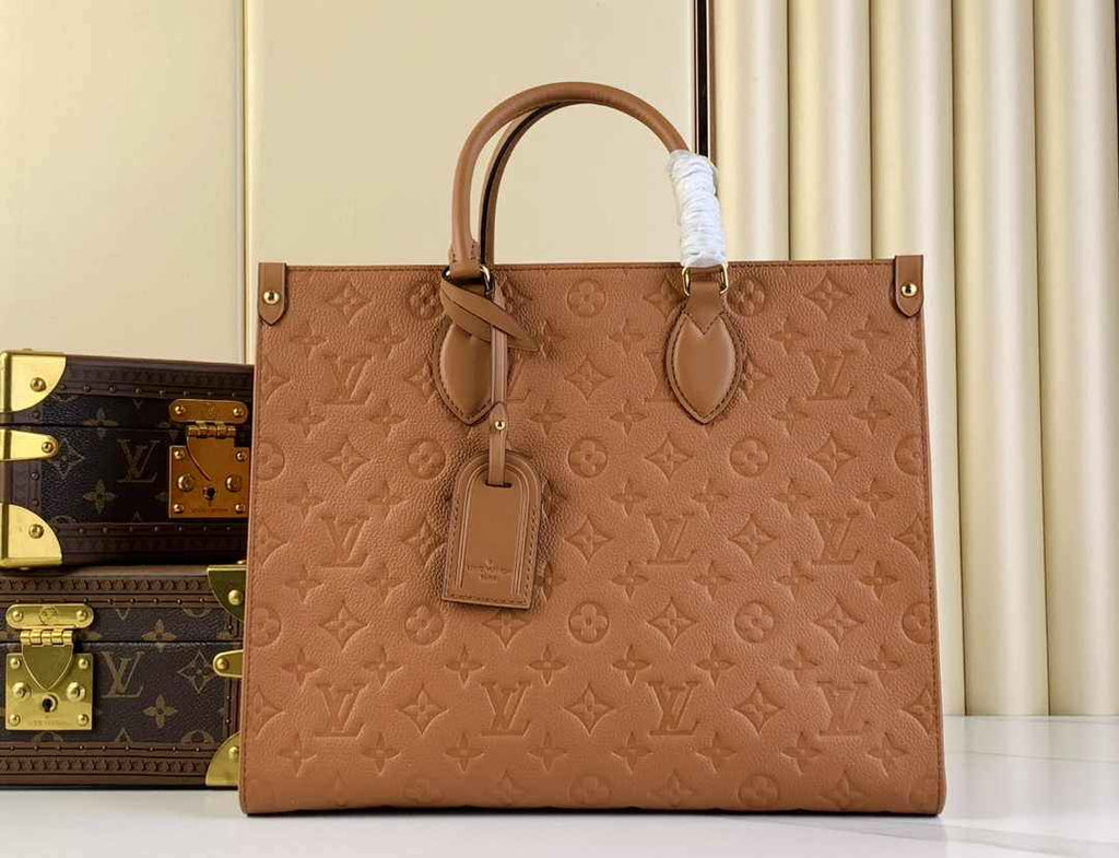 Louis Vuitton OnTheGo MM Bag M12775 - Default Title - View 1