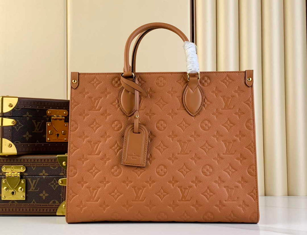 Louis Vuitton OnTheGo MM Bag M12775 - Default Title - View 1