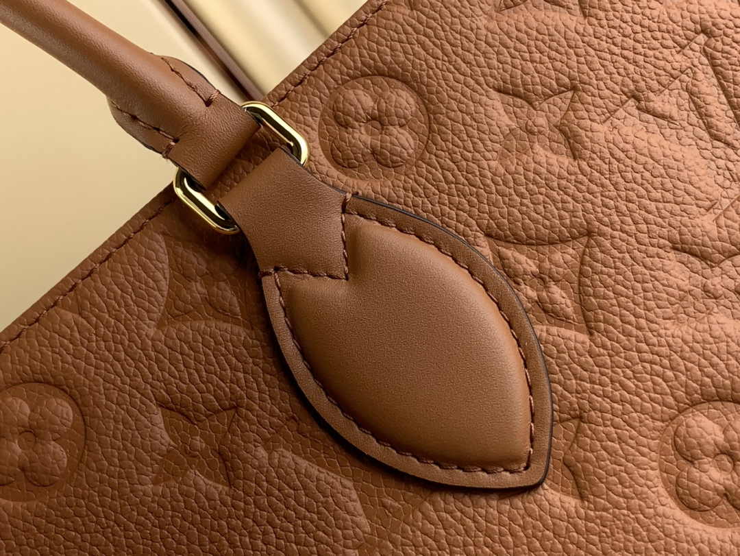 Louis Vuitton OnTheGo MM Bag M12775 - Default Title - View 5