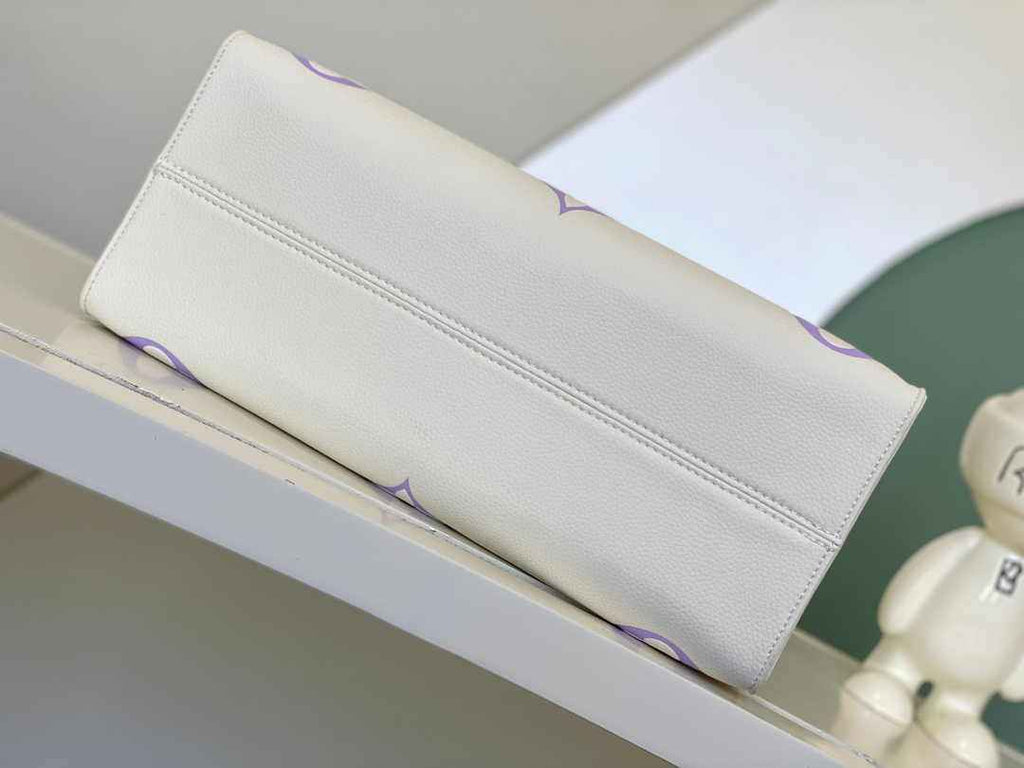 Louis Vuitton OnTheGo MM Bag M23937 Bubble Tea Purple Leather - Default Title - View 3