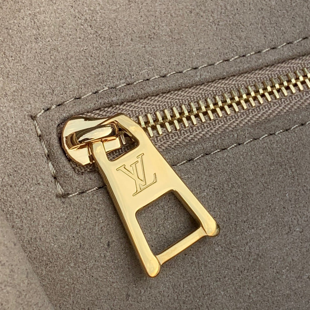 Louis Vuitton OnTheGo MM Bag M45494 Gray Leather - Default Title - View 8